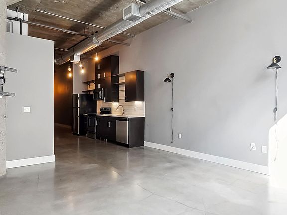 5th image of 718 Washington Ave N Suite 514