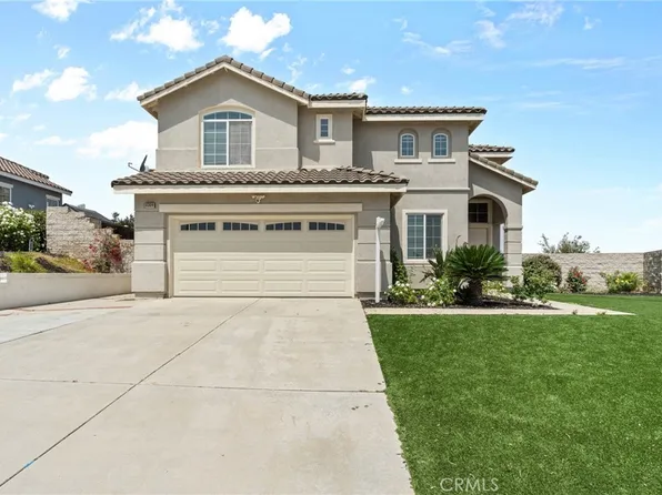 8309 Clover Creek Rd, Riverside, CA 92508