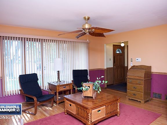 5th image of 17354 Overhill Ave
