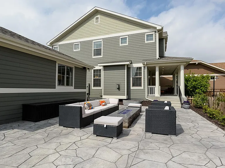 3230 Spruce St — Photo 32