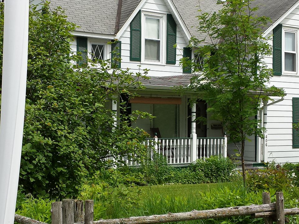 Front of the house 2