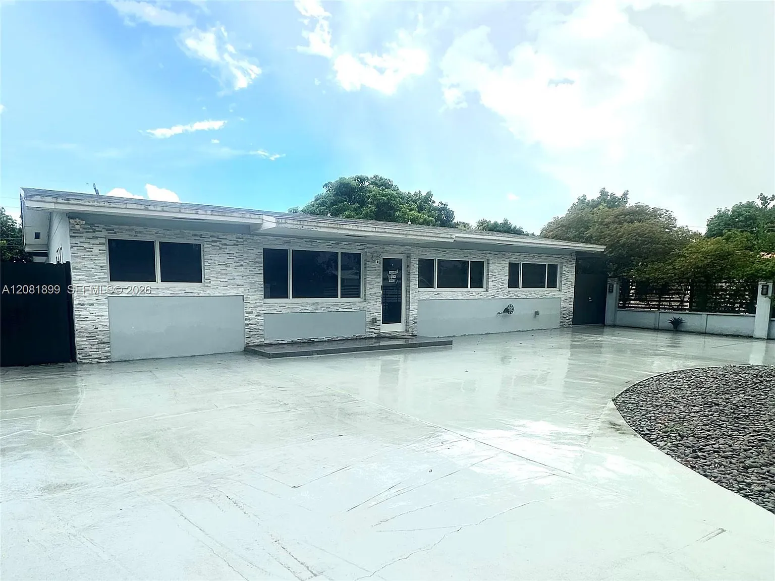 4th Addn To Palm Springs — Photo 2