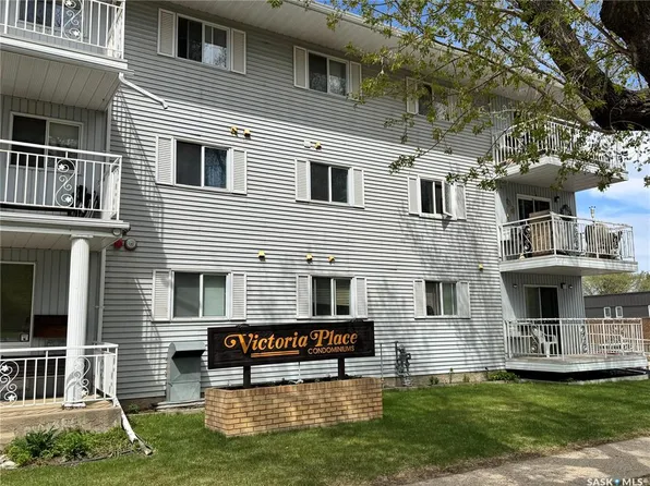 UNIT 205-66 19th STREET W, Prince Albert, SK S6V 7T6