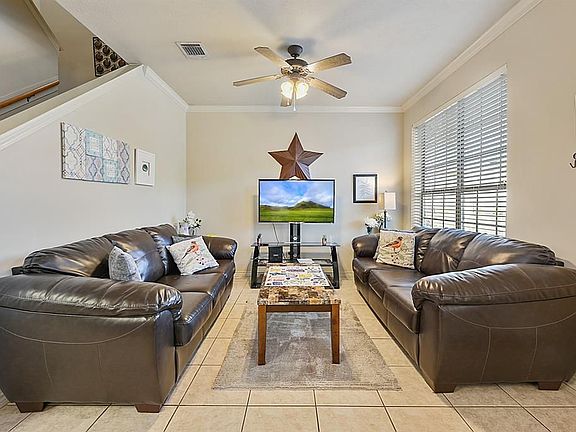 2nd image of 208 Forest Dr #208