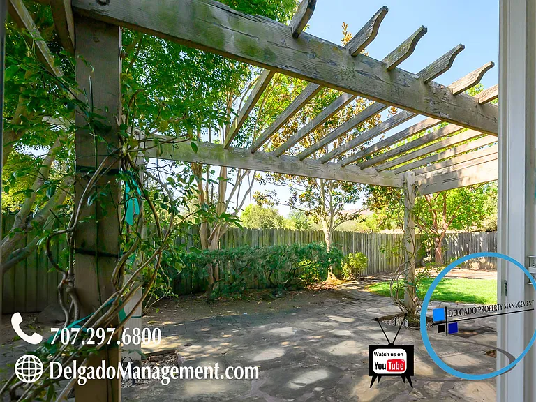 312 Durham Ct — Photo 27
