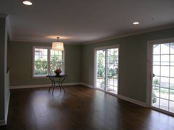 3rd image of 1930 Thornwood Ave