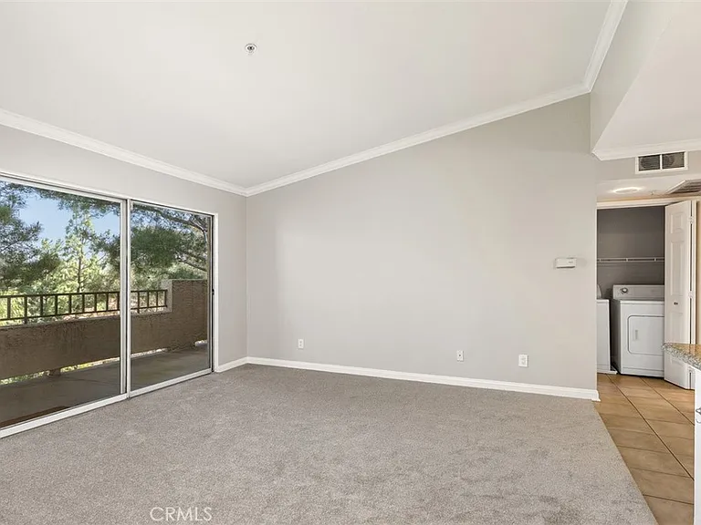 1035 La Terraza Cir #303 — Photo 7