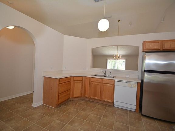 4th image of 164 Ryberry Dr