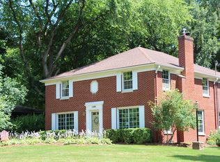 1100 Lone Tree Rd, Elm Grove, WI 53122