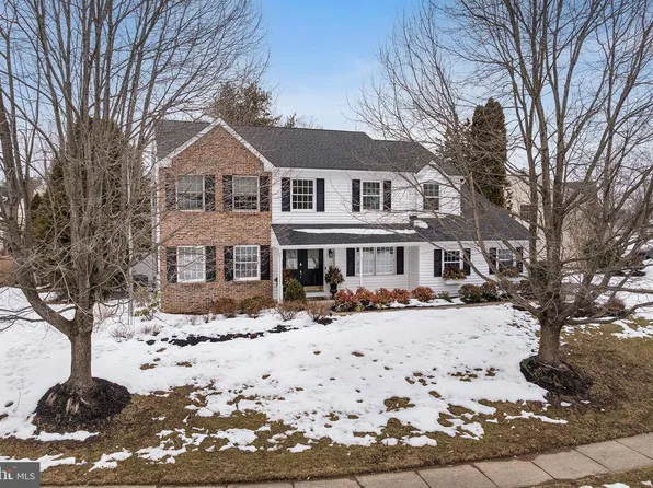 2145 W Wellington Rd, Newtown, PA 18940