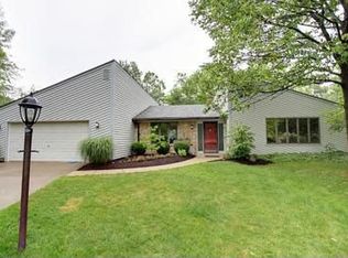 6871 Walnut Creek Ct, Dayton, OH 45459