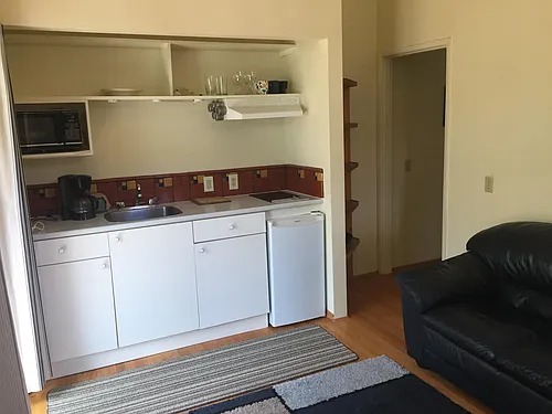 4195 Doncaster Way Photo 1