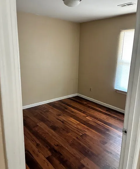 600 E Curry Ln #11 — Photo 6