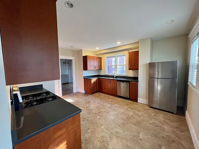 200 Larch Rd #2 — Photo 16