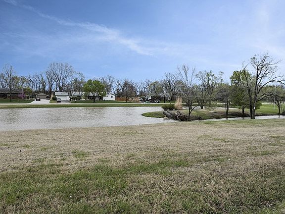3rd image of 1331 S Aldrich Dr