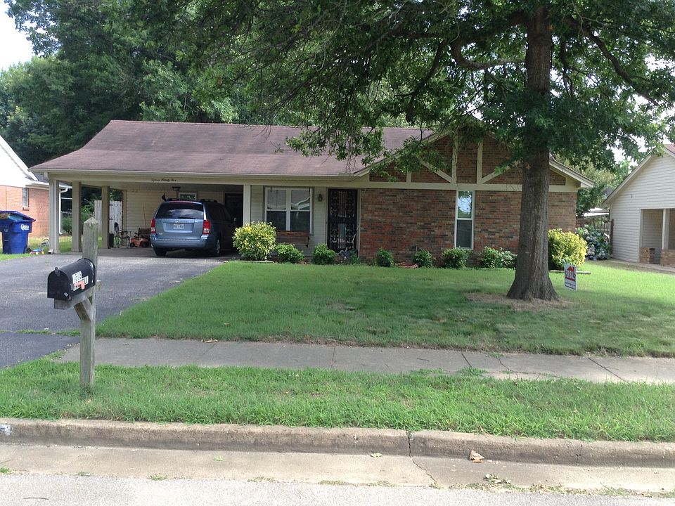 1st image of 1595 Farnell Dr