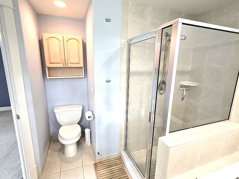 7724 E Green Lake Dr N — Photo 20