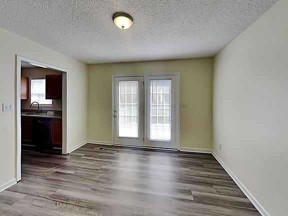 5th image of 2050 Brantley Creek Dr
