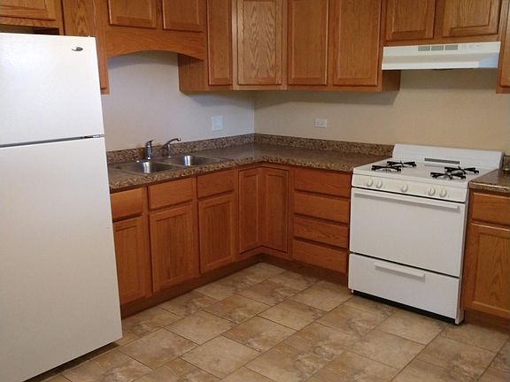 3rd image of 2258 Collins St #1