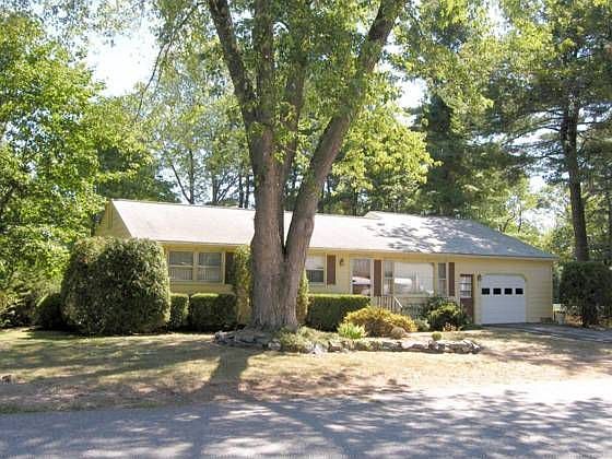 1st image of 9 Wildwood Ln
