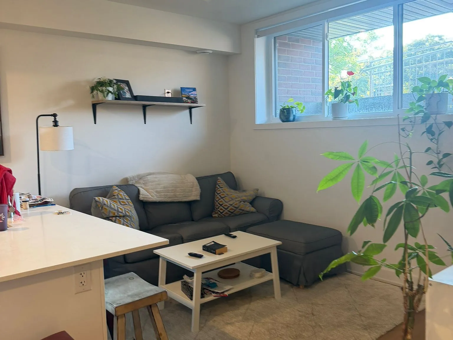 2 bed, $1,998 — Photo 2