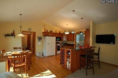 4th image of 128 Deer Valley Dr