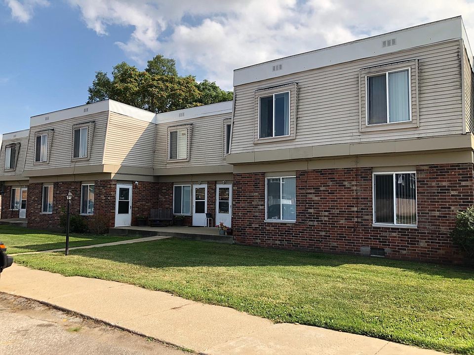 1st image of 607 N Red Bud Trl APT 6