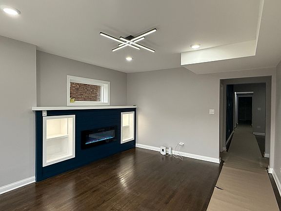 4th image of 7932 S Champlain Ave