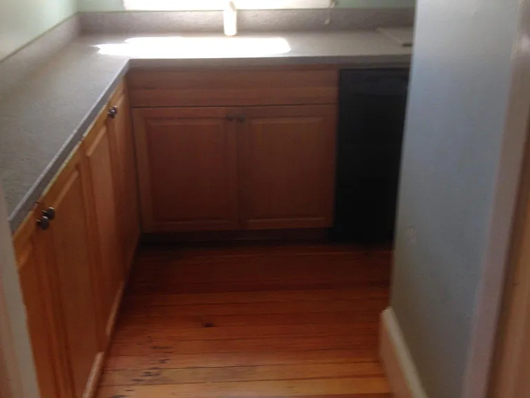 115 4th St #2 — Photo 2