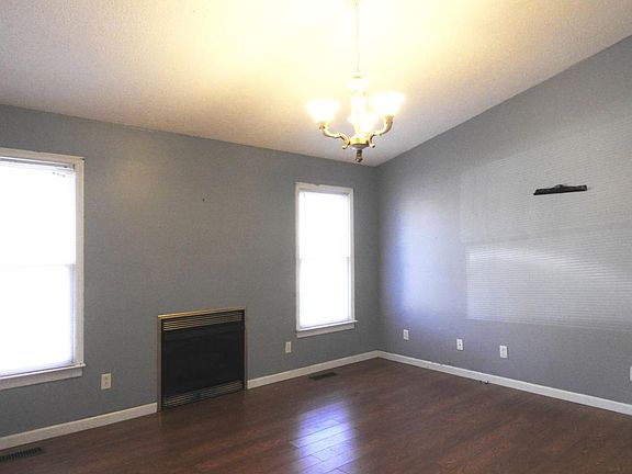4th image of 189 Kirk Ln
