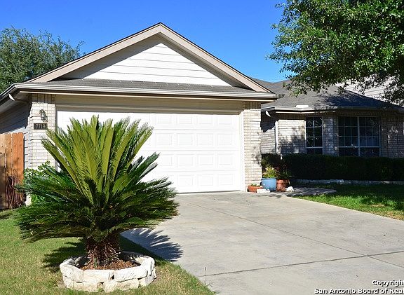 2nd image of 7719 Beechnut Oak