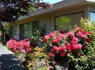 3220 110th Ave SE, Bellevue, WA 98004