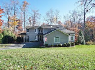 50 Upland Shores Dr, Penhook, VA 24137