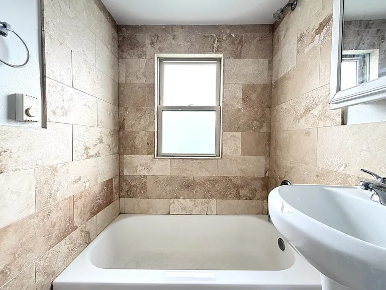 7630 N Milwaukee Ave #A3 — Photo 19