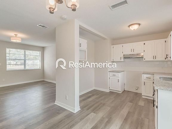 3rd image of 8937 Yeoman Dr