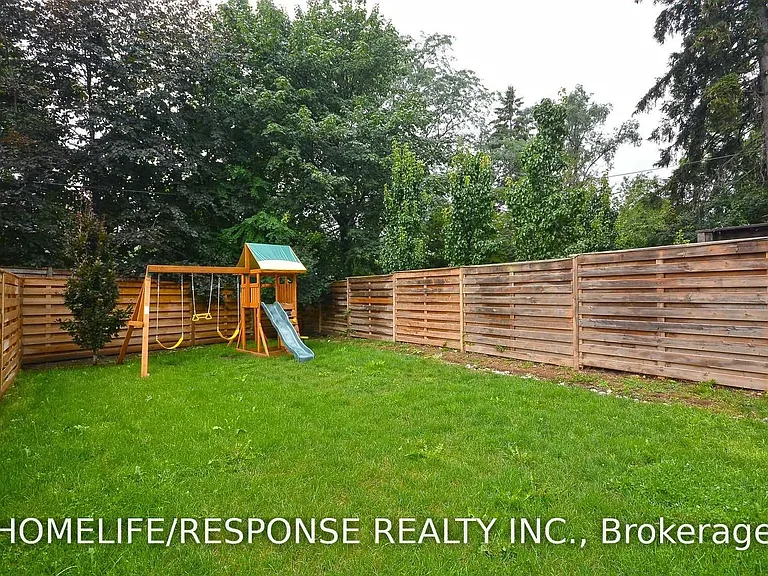 14B Pine Ave N — Photo 36