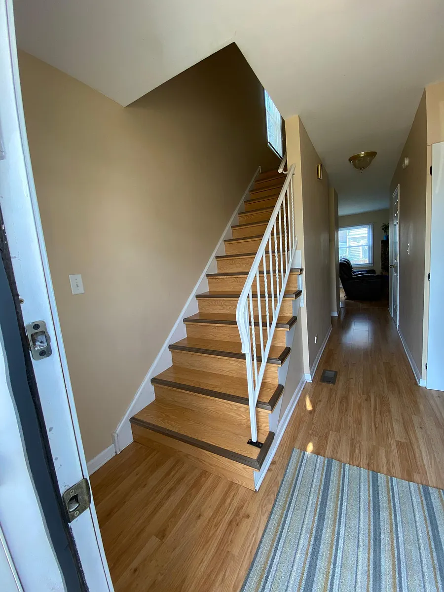 Foyer - 1393 Potomac Ct