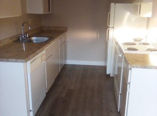 5727 Sutter Ave APT 4, Carmichael, CA 95608