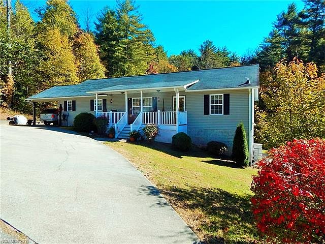1st image of 194 Acorn Ln