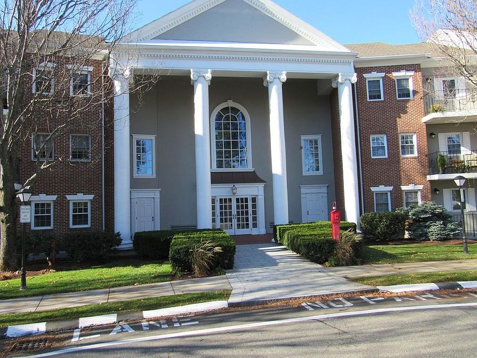 1st image of 50 Freedom Holw Unit 307