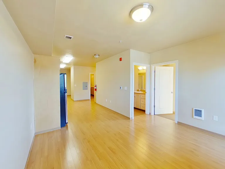 Midtown Apartments — Photo 53