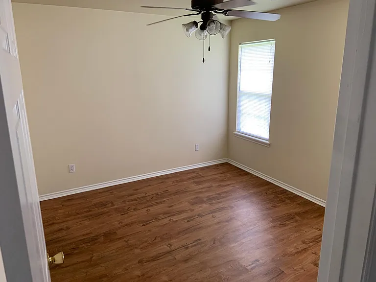 1660 N Willowbrook Dr — Photo 9