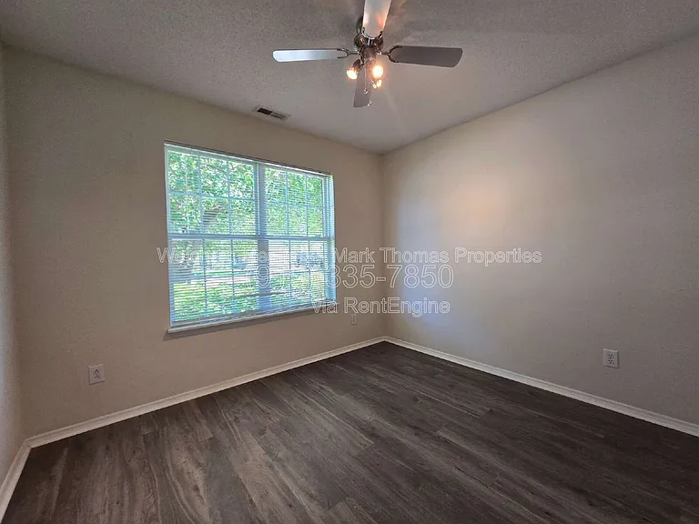 6308 Saybrooke Dr — Photo 12