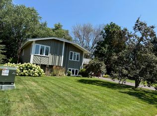 1719 Cudd Cir, Hudson, WI 54016