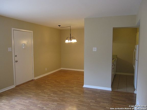 5th image of 8702 Village Dr