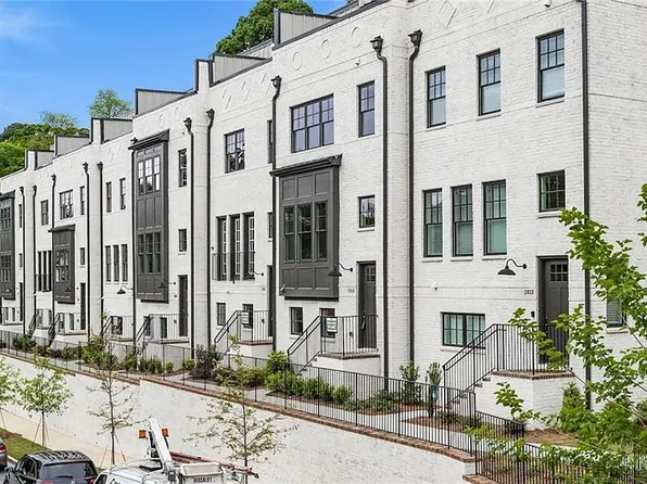 1813 Huntington Hills Ln NW, Atlanta, GA 30309