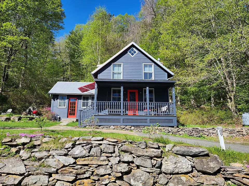 89 Clayton Mill River Rd