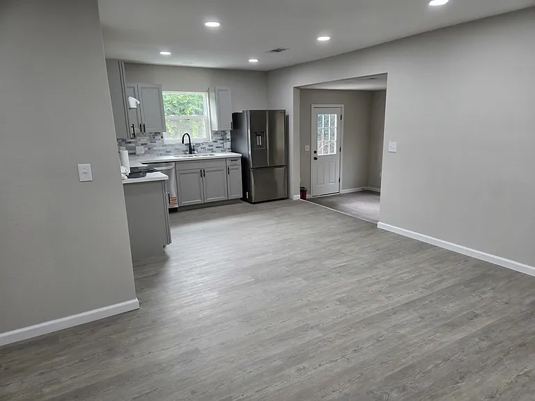 6632 Madison Blvd — Photo 12