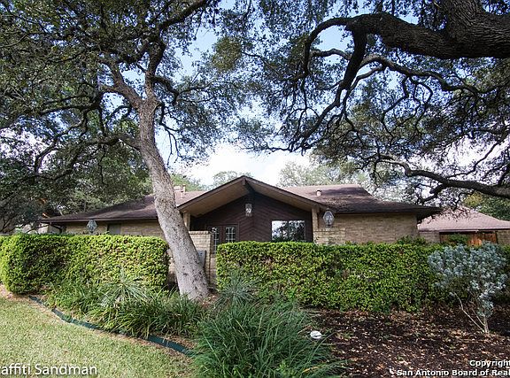 3rd image of 9607 Aster Cir