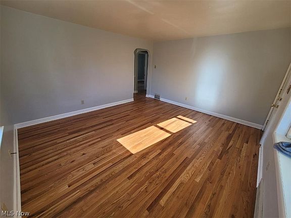 4th image of 84 Goretti Dr
